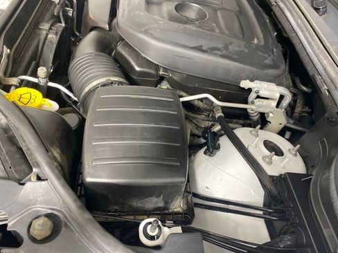 Used 2018 Jeep Grand Cherokee Limited AWD/4WD image 32
