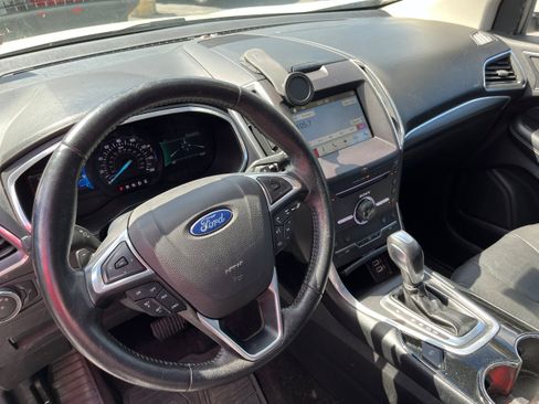 Used 2016 Ford Edge Titanium w/ Equipment Group 301A AWD/4WD image 9