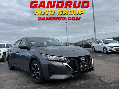 Used 2024 Nissan Sentra SV image 1