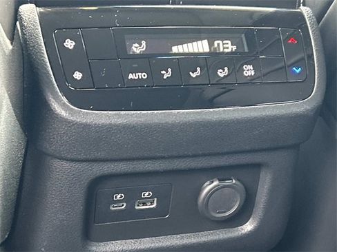 Certified 2024 INFINITI QX60 Luxe w/ Vision Package image 25