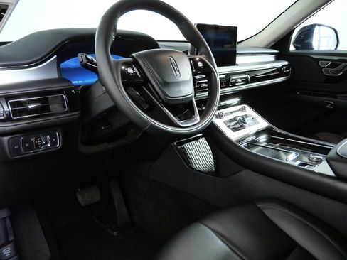 Certified 2022 Lincoln Aviator AWD w/ Premium Package image 13
