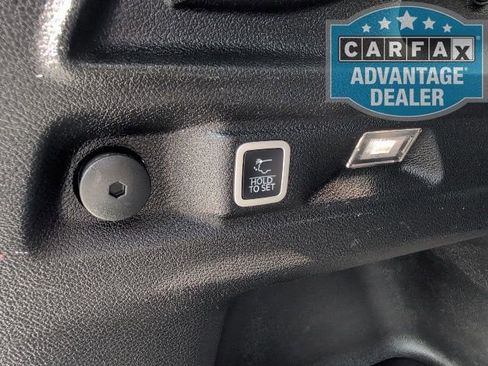 Used 2023 Jeep Grand Cherokee L Limited image 12