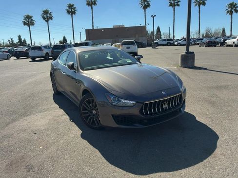 Used 2018 Maserati Ghibli image 3