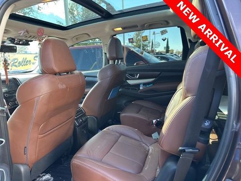 Used 2019 Subaru Ascent Touring image 3