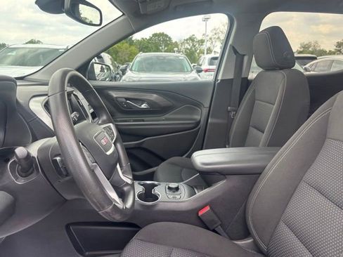 Used 2023 GMC Terrain SLE w/ Driver Convenience Package FWD image 14