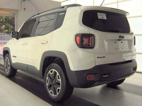 Used 2015 Jeep Renegade Trailhawk AWD/4WD image 4