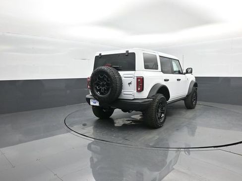 New 2026 Ford Bronco Badlands image 7
