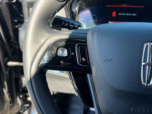 New 2026 Lincoln Corsair Premiere image 21