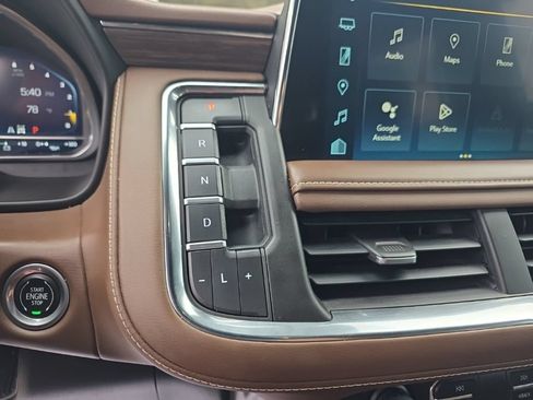 Used 2023 Chevrolet Tahoe High Country AWD/4WD image 18