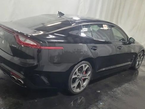 Used 2019 Kia Stinger GT1 RWD image 4
