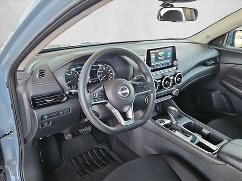 Used 2024 Nissan Sentra SV FWD image 10