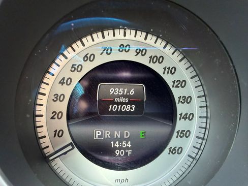 Used 2014 Mercedes-Benz C 250 Sedan w/ Premium 1 Package image 18