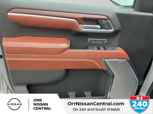 Used 2024 GMC Sierra 1500 Denali Ultimate AWD/4WD image 16