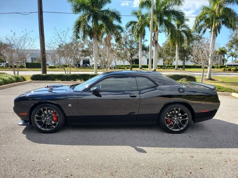 Used 2021 Dodge Challenger R/T Scat Pack w/ Shaker Package image 7