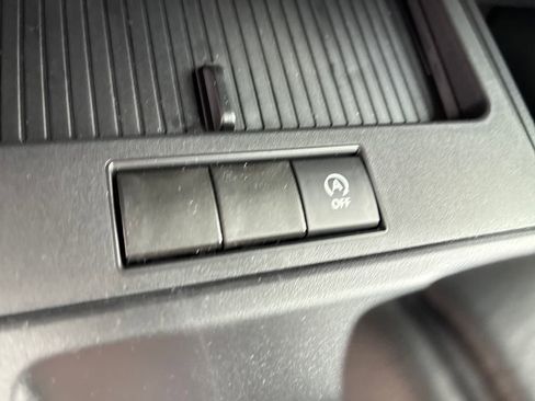 New 2026 Toyota Corolla Cross L image 27