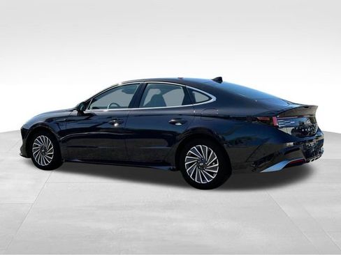 New 2025 Hyundai Sonata Limited image 4