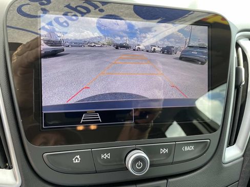 Used 2025 Chevrolet Malibu LT FWD image 25