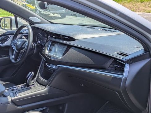 Used 2023 Cadillac XT5 Premium Luxury w/ LPO, Floor Liner Package AWD/4WD image 37