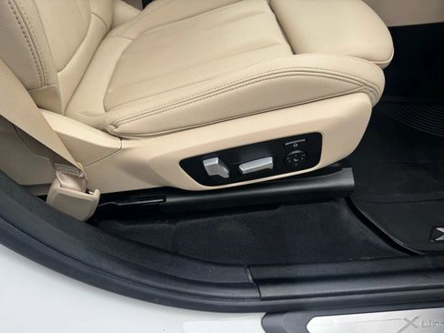 Used 2019 BMW X3 sDrive30i image 21