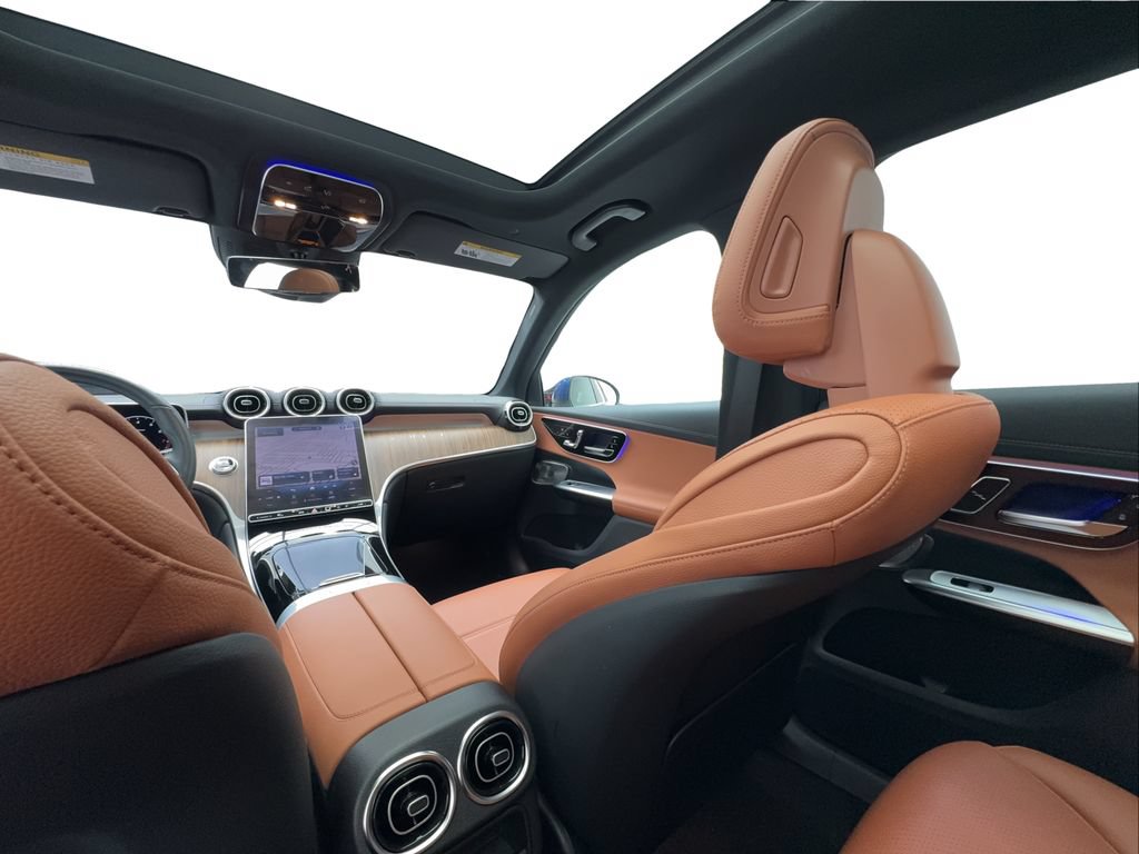 Used 2023 Mercedes-Benz GLC 300 4MATIC w/ Exclusive Trim Package image 40