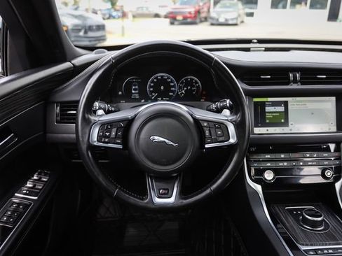 Used 2018 Jaguar XF S AWD/4WD image 52