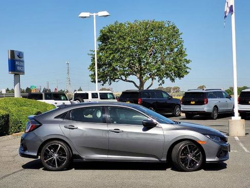 Used 2020 Honda Civic Sport image 3