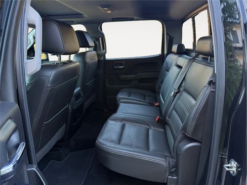 Used 2018 GMC Sierra 2500 Denali w/ Duramax Plus Package AWD/4WD image 13