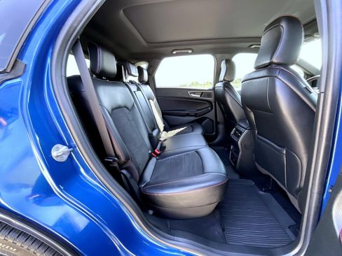Used 2023 Ford Edge ST-Line AWD/4WD image 19