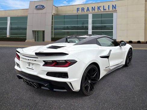 Used 2024 Chevrolet Corvette Z06 RWD image 7