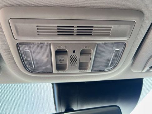 Used 2020 Honda Civic Touring image 9