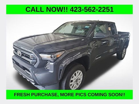 Used 2024 Toyota Tacoma SR5 image 1