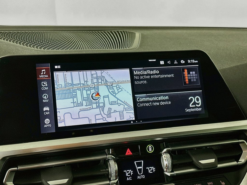 Used 2022 BMW 330i xDrive Sedan AWD/4WD image 21