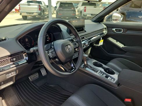 Used 2025 Honda Civic Sport image 2