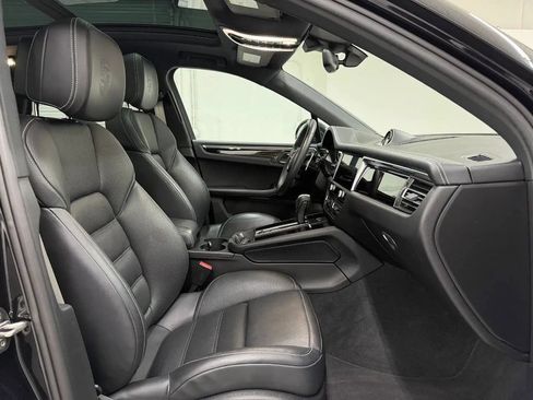 Used 2022 Porsche Macan S AWD/4WD image 11