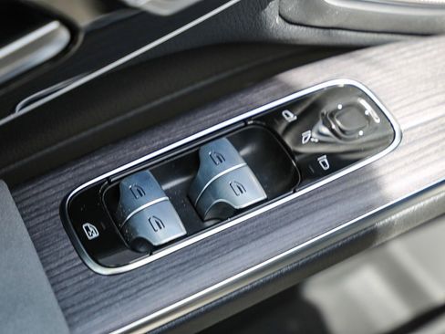 Used 2024 Mercedes-Benz EQS 580 4MATIC Sedan image 30