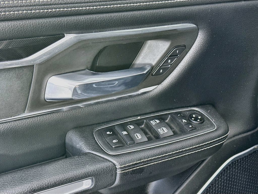 Used 2020 RAM 1500 Laramie w/ Sport Appearance Package AWD/4WD image 24