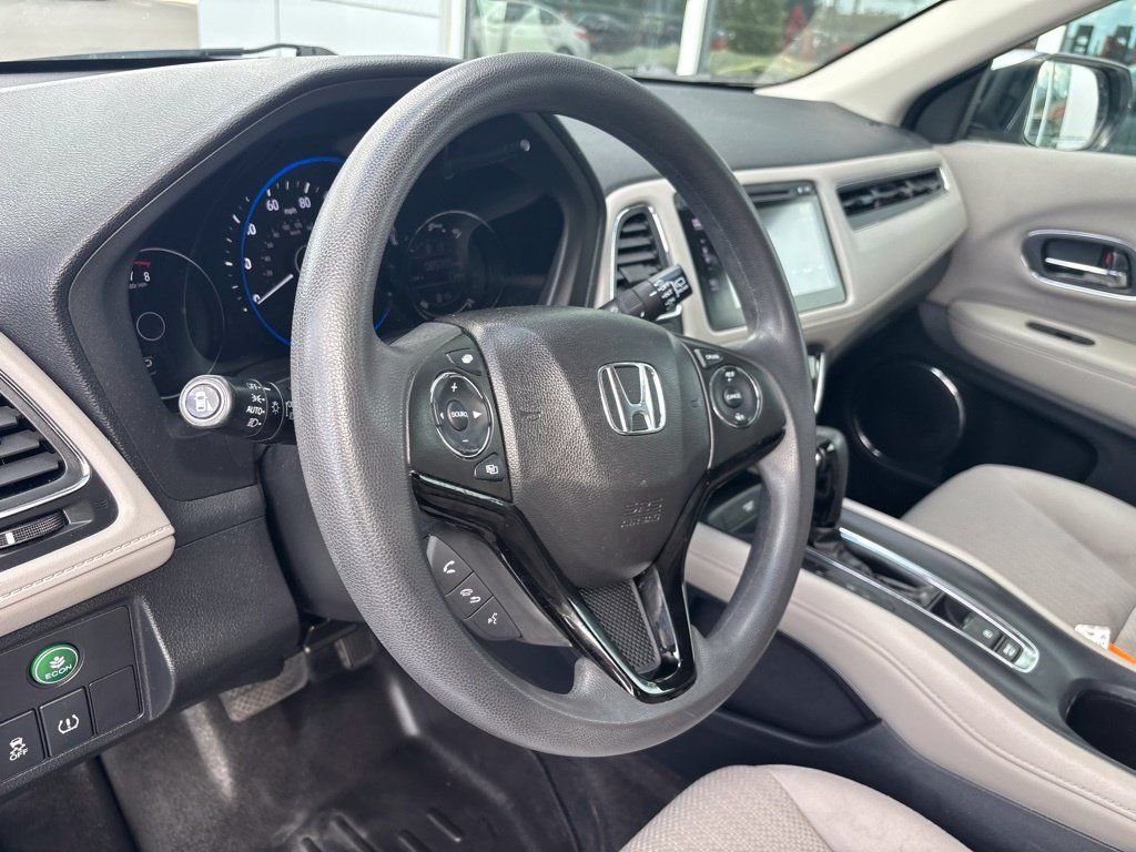 Used 2017 Honda HR-V EX image 6