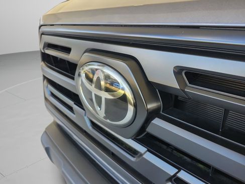 Used 2019 Toyota Tacoma SR RWD image 30