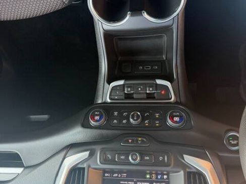 Used 2023 GMC Terrain SLE w/ Driver Convenience Package AWD/4WD image 11