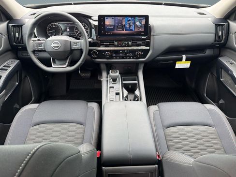 New 2026 Nissan Pathfinder SV image 16