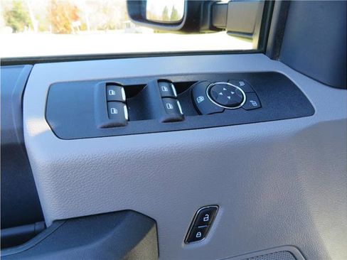 Used 2022 Ford F250 XL w/ STX Appearance Package image 12