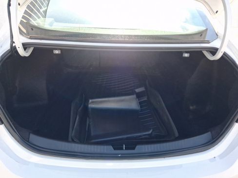 Used 2022 Chevrolet Malibu LS FWD image 24