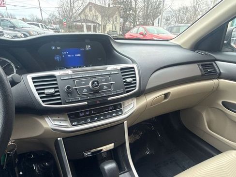 Used 2015 Honda Accord LX image 24
