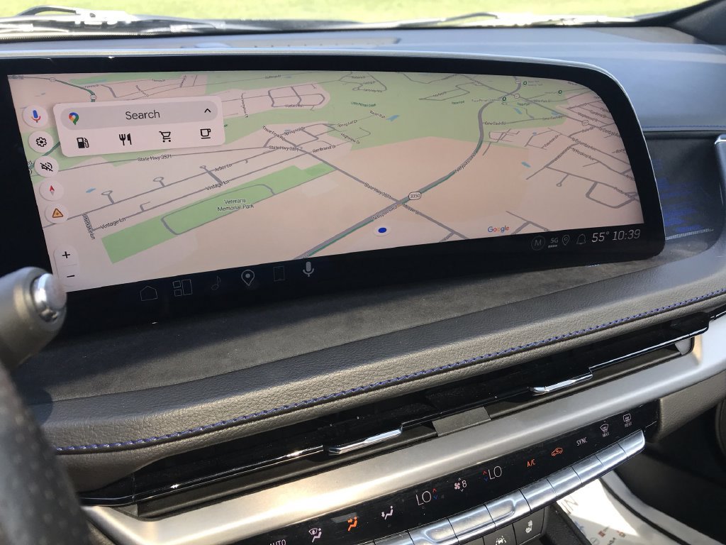 Used 2024 Cadillac XT4 Sport w/ LPO, Floor Liner Package AWD/4WD image 20