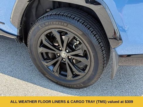 Used 2024 Toyota RAV4 XSE w/ Advanced Technology Package AWD/4WD image 9