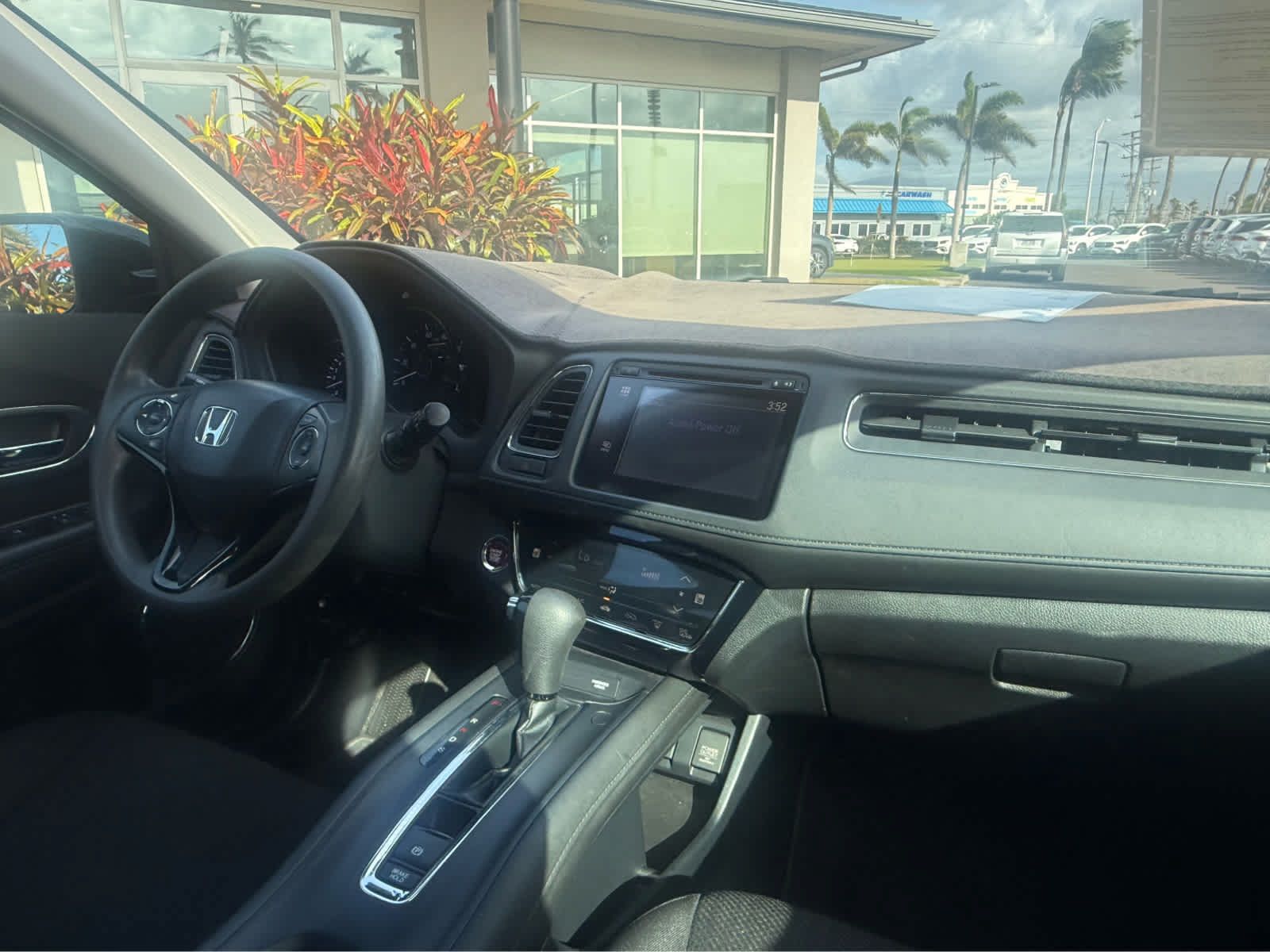 Used 2017 Honda HR-V EX image 24