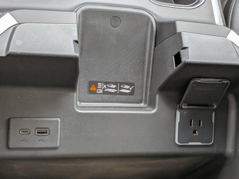 Used 2023 GMC Sierra 1500 SLT w/ SLT Premium Plus Package image 28