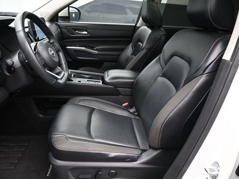 Used 2022 Nissan Pathfinder SL w/ SL Premium Package FWD image 25