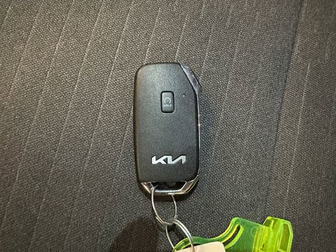 Used 2022 Kia Seltos S AWD/4WD image 17