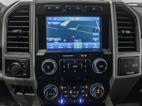 Used 2020 Ford F250 Lariat w/ Lariat Ultimate Package AWD/4WD image 27